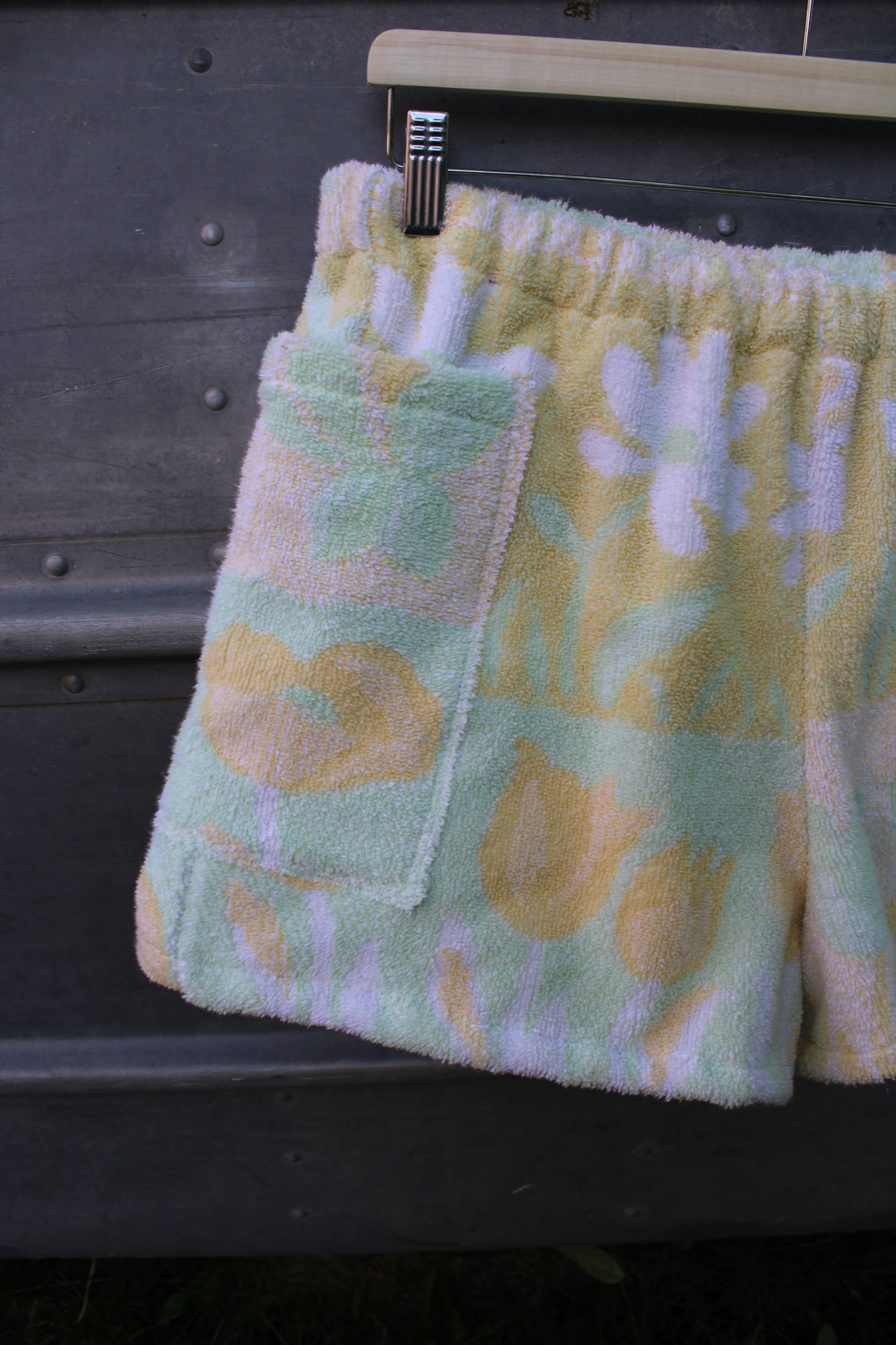 Towel Shorts - Pastel Flowers (M)