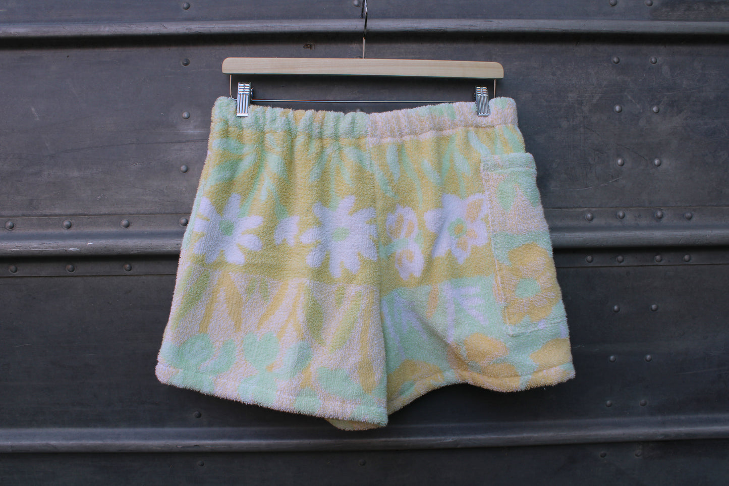 Towel Shorts - Pastel Flowers (M)