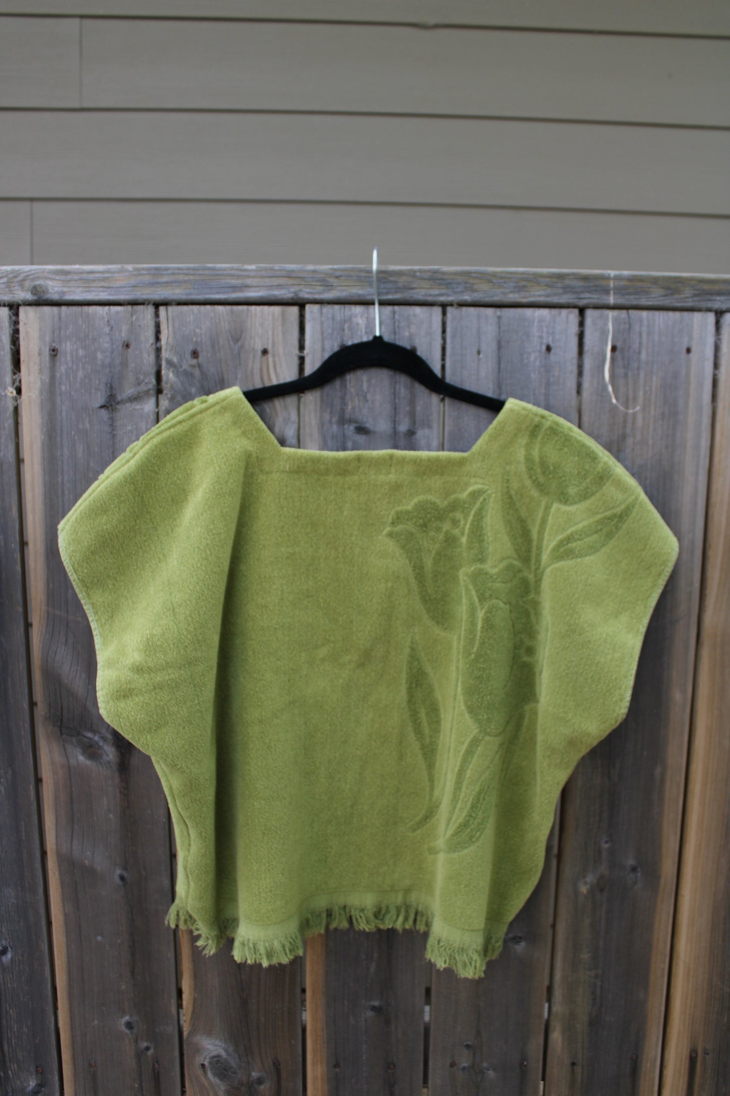 Vintage Towel Blouse (XXL) - Green Velvet Tulips