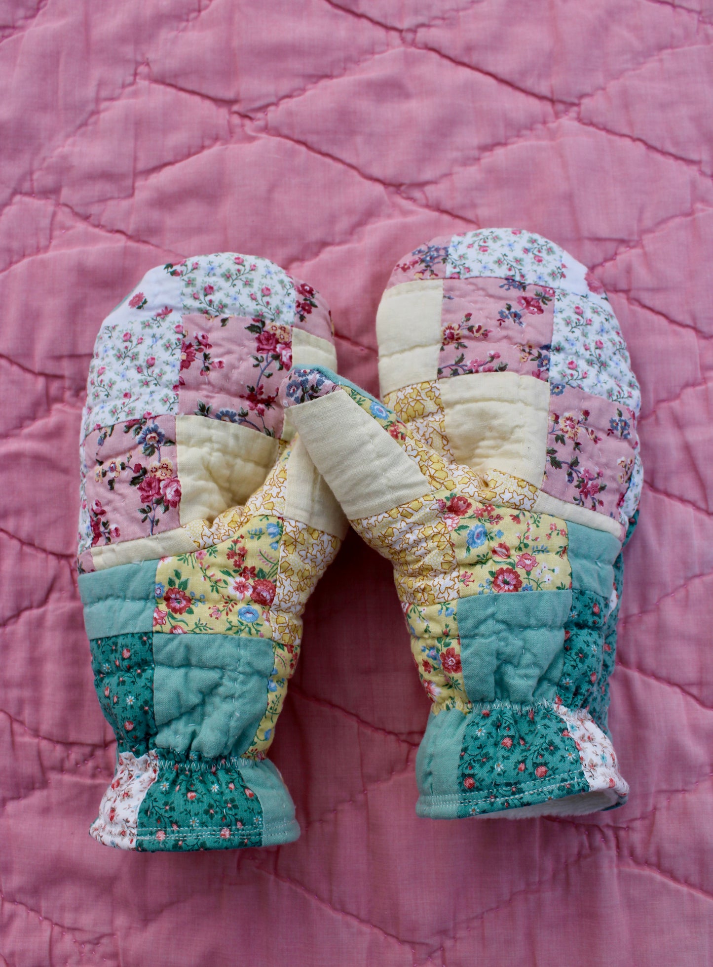 Vintage Patchwork Quilt Mittens #7
