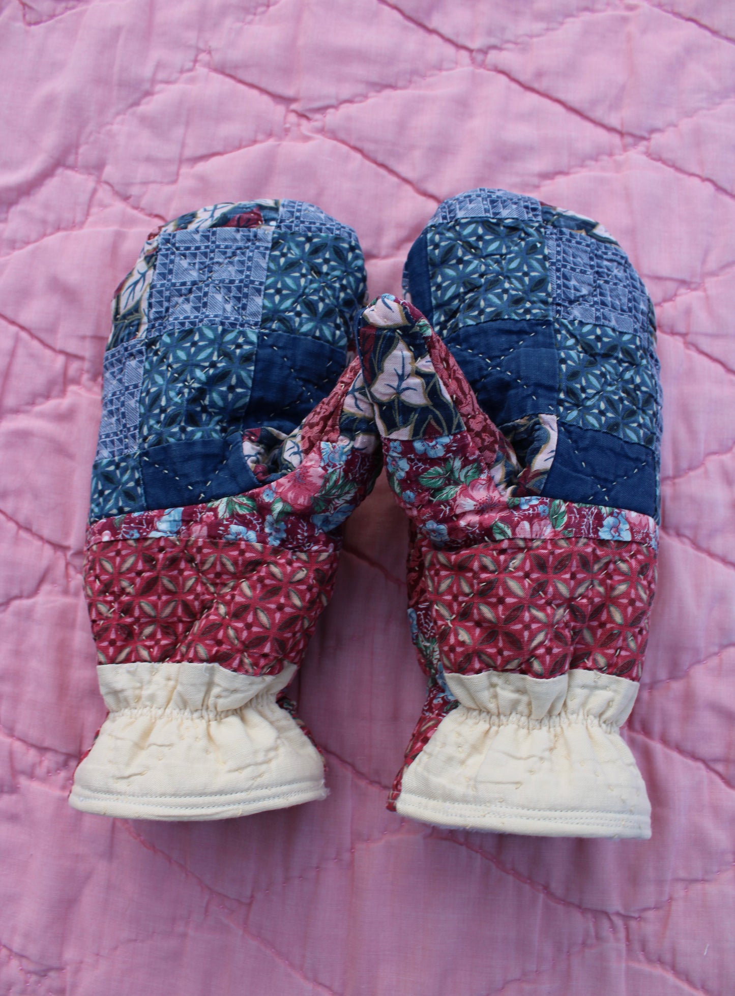 Vintage Patchwork Quilt Mittens #18