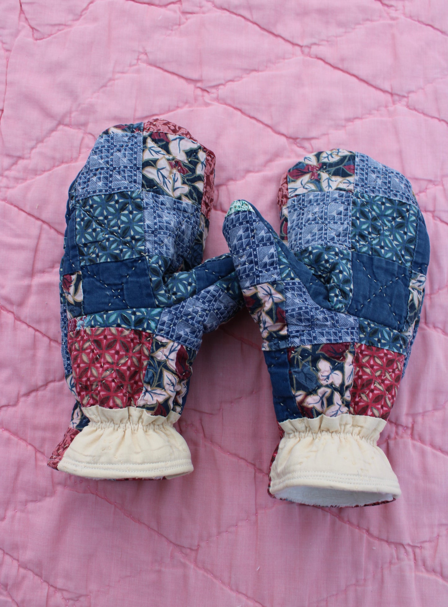 Vintage Patchwork Quilt Mittens #25