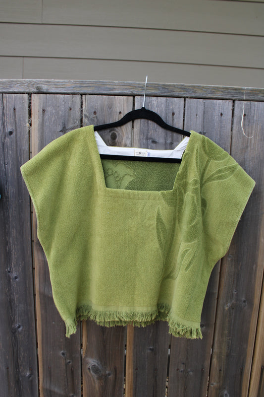 Vintage Towel Blouse (XXL) - Green Velvet Tulips