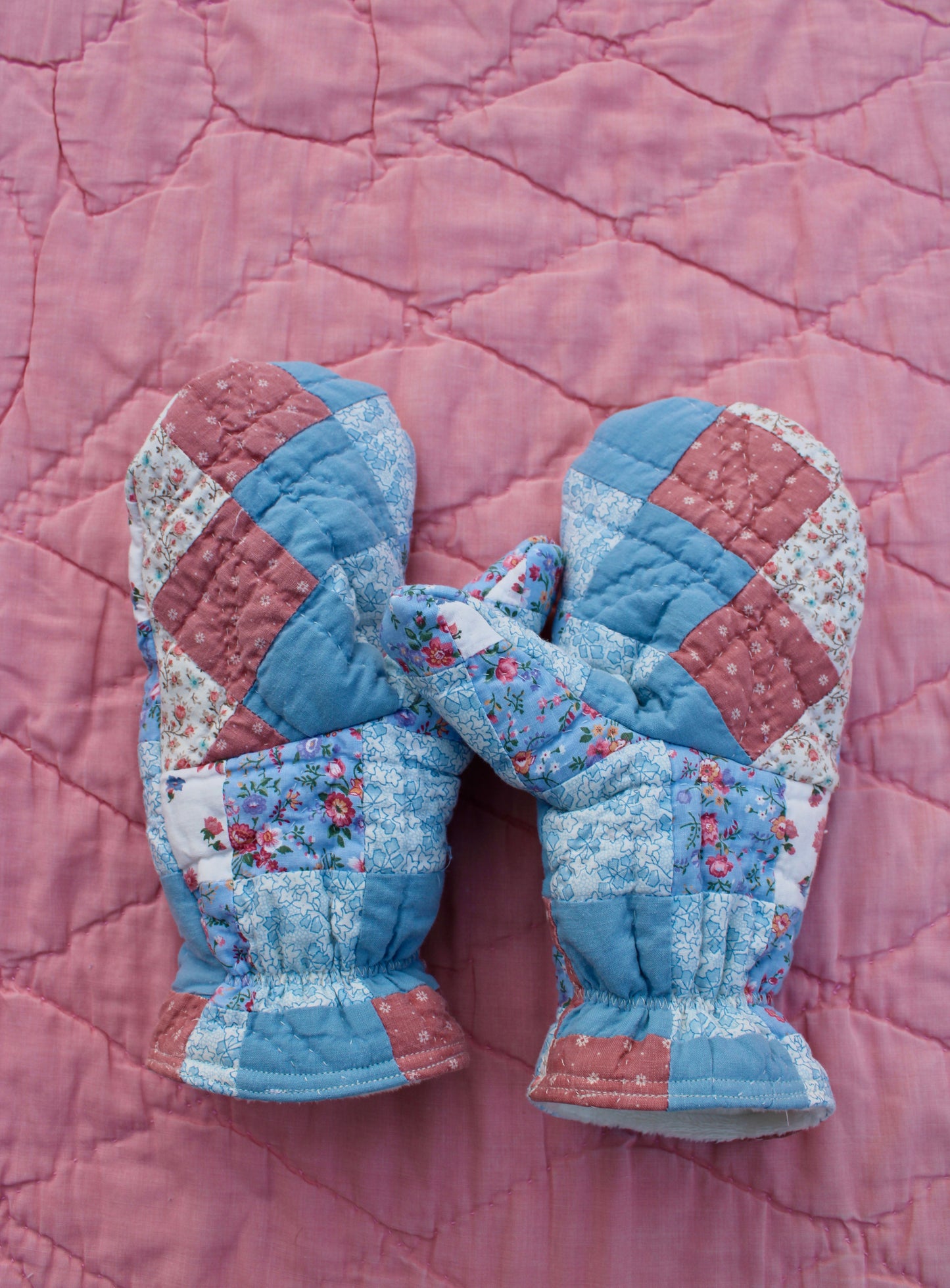 Vintage Patchwork Quilt Mittens #15