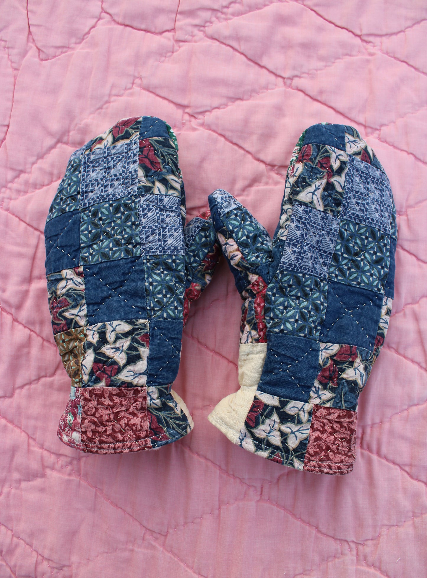 Vintage Patchwork Quilt Mittens #16