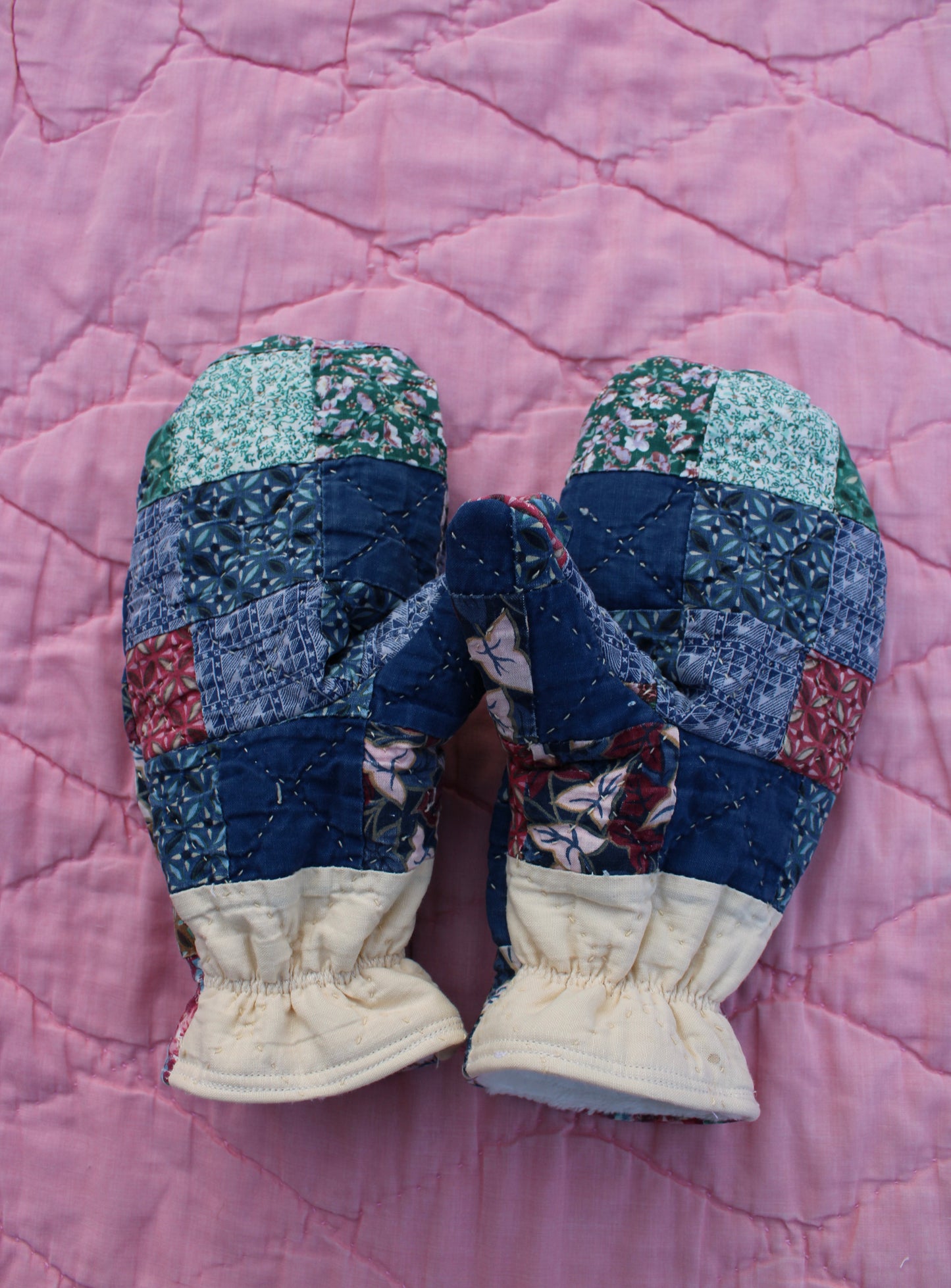Vintage Patchwork Quilt Mittens #16