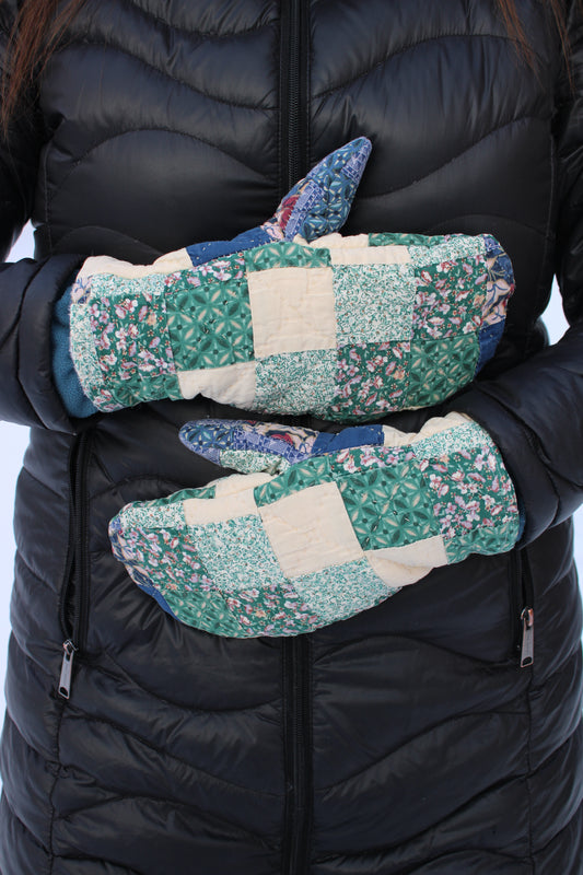Vintage Patchwork Quilt Mittens #17