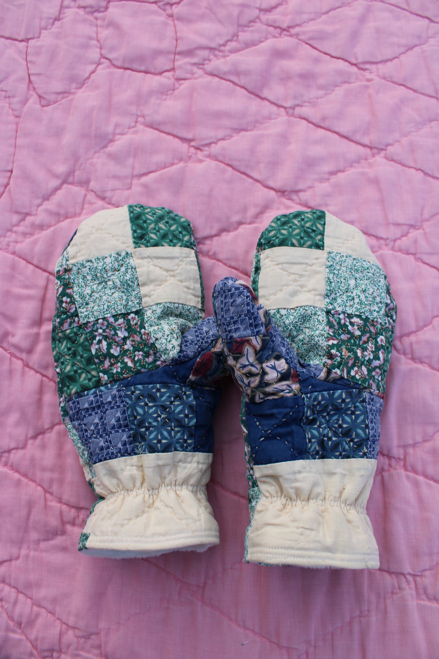 Vintage Patchwork Quilt Mittens #17