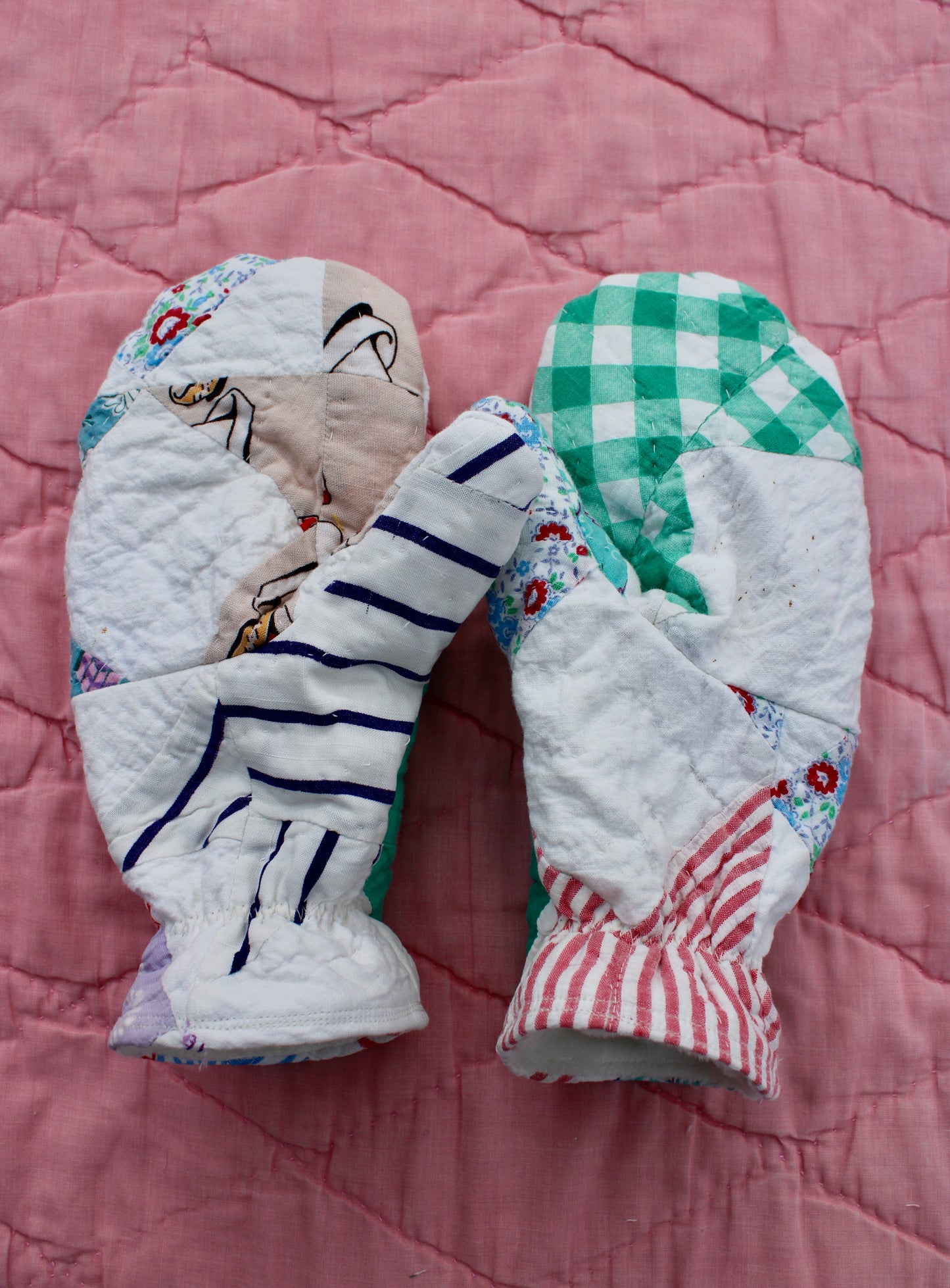 Vintage Patchwork Quilt Mittens #28