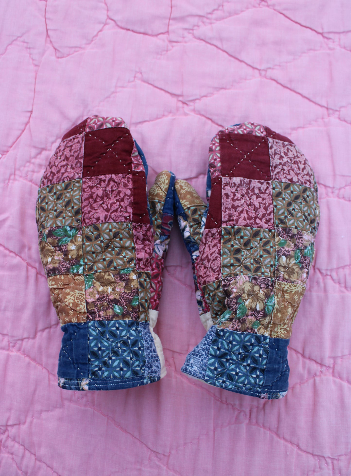 Vintage Patchwork Quilt Mittens #38
