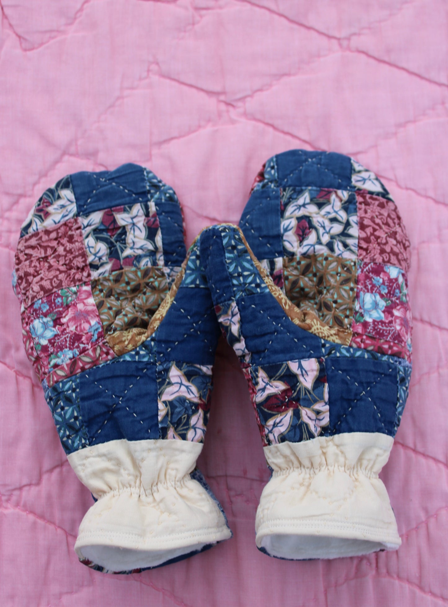 Vintage Patchwork Quilt Mittens #38